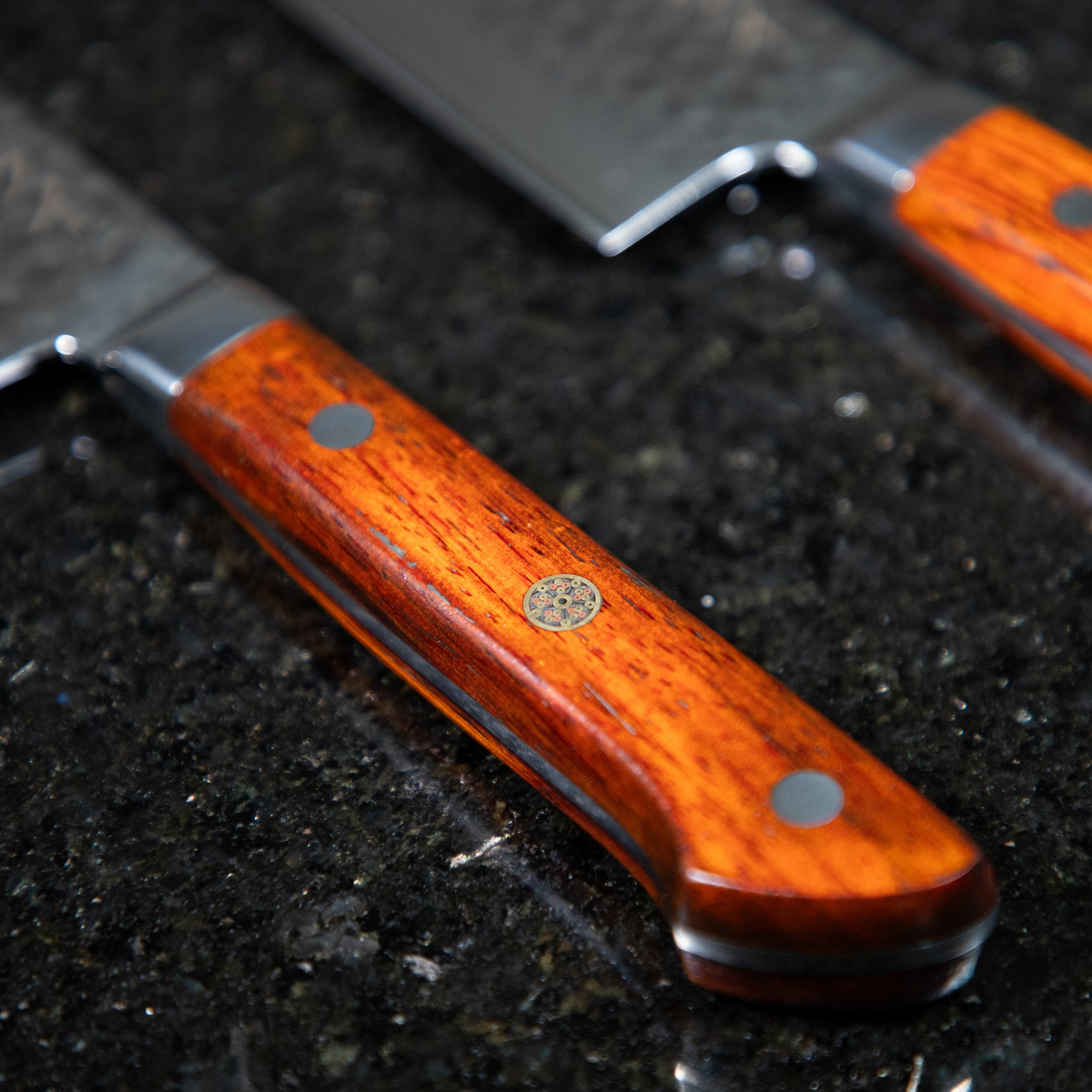Cuchillo Kiritsuke Damasco Martillado - Colección SAKURA