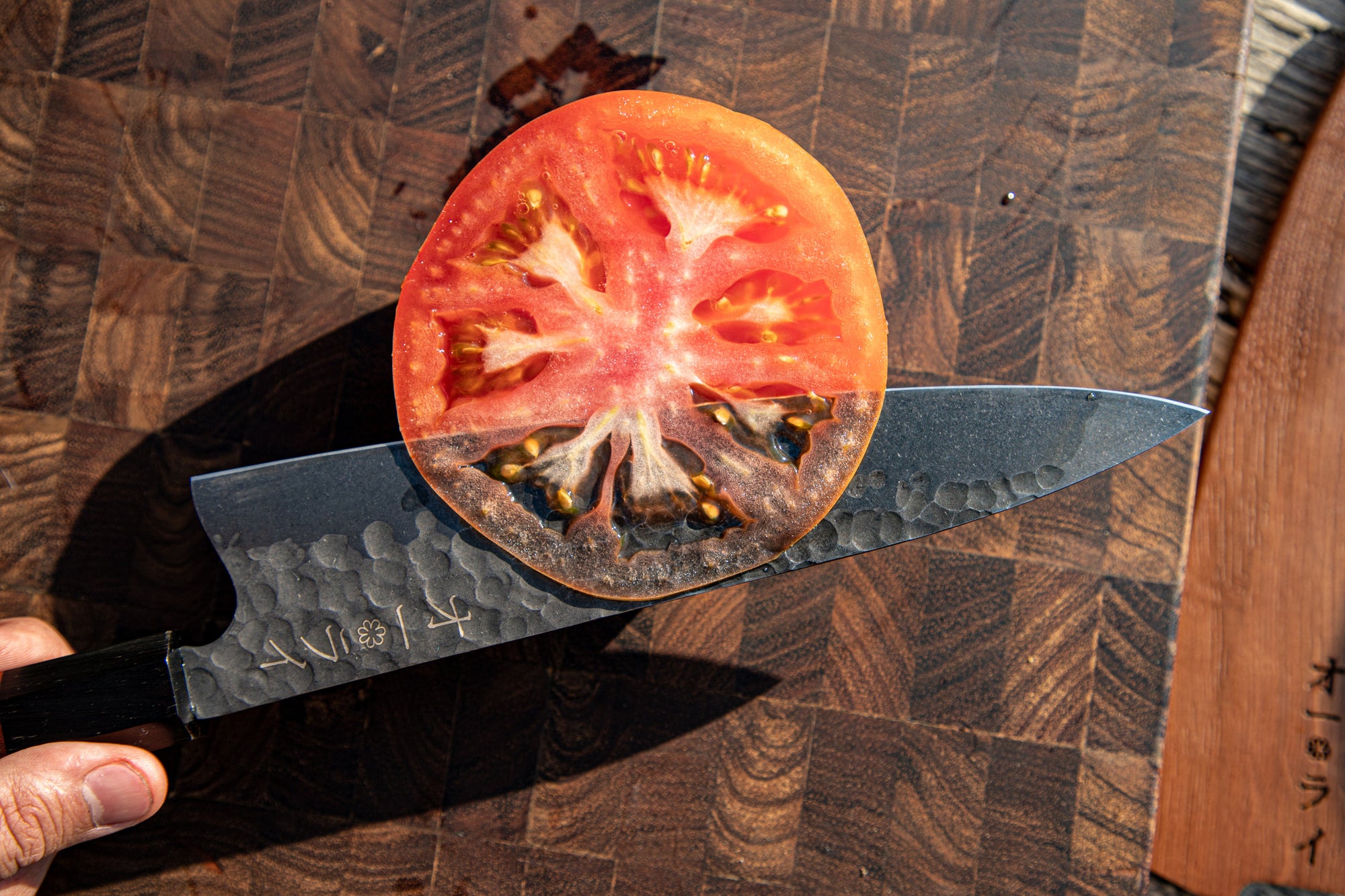 CUCHILLO CHEF ACERO AL CARBONO MARTILLADO - COLECCIÓN CARBONO