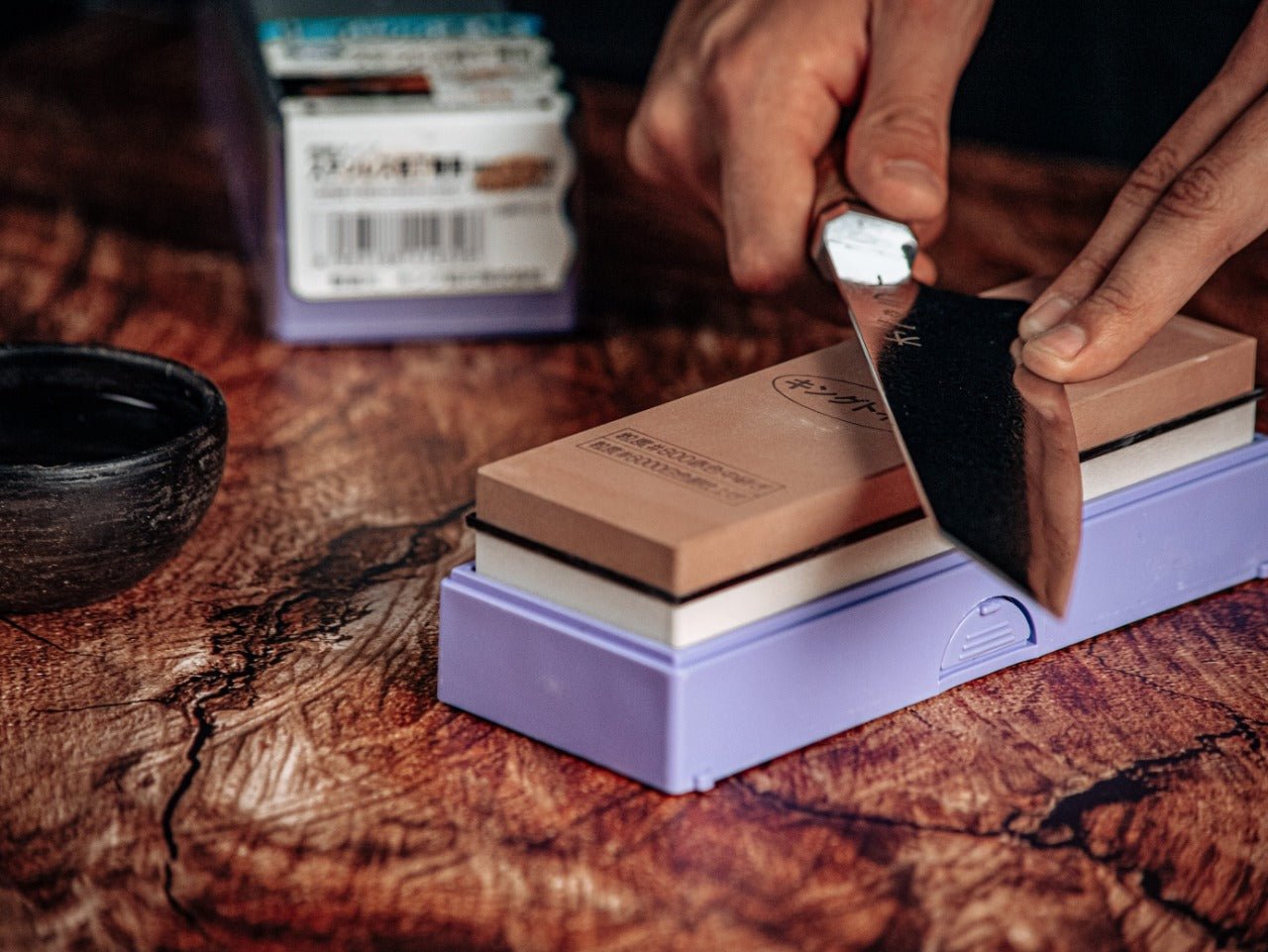 Piedra de afilado King 220/800 con Base - All Right Chef Tool´s