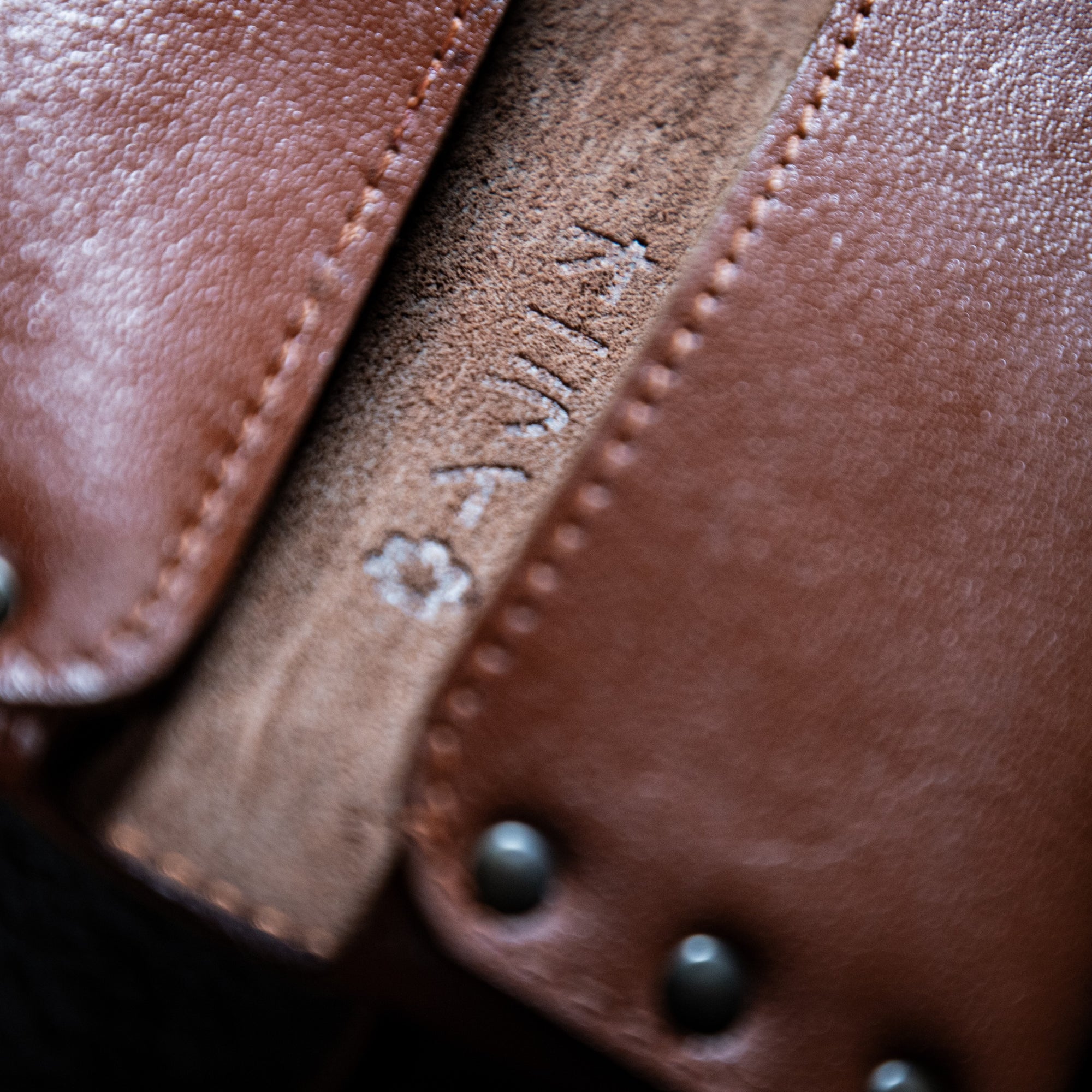 Estuche Compacto de Piel para Cuchillos